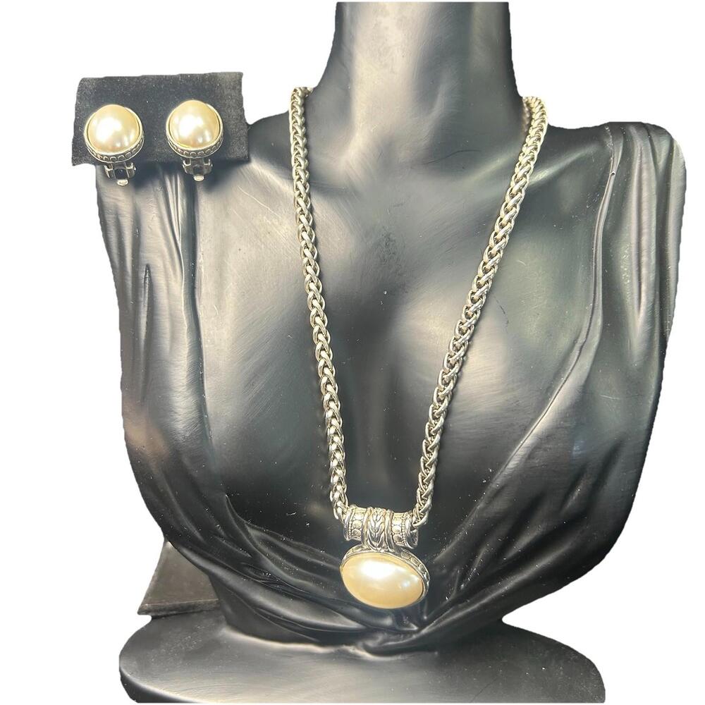 Silver Tone Faux Pearl Necklace & Clip-On Earrings Set Costume Jewelry Unsigned